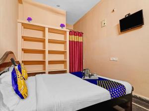 Hotel O Sree Krishna