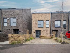 Fabulous Festival Park Home Private Parking Garden Pass the Keys