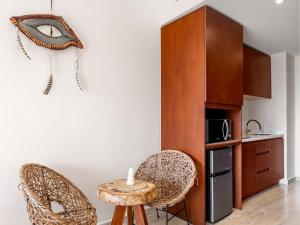 Luxury Studio – Stunning Pool View & Amenities