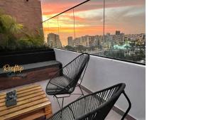 Side Sea View 2BR Apt - Barranco near Miraflores