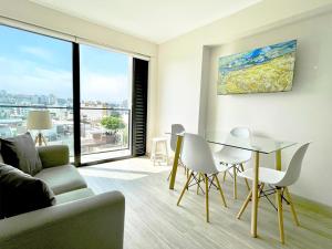 Side Sea View 2BR Apt - Barranco near Miraflores