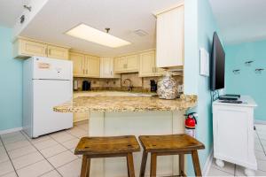 Phoenix III 3063 condo