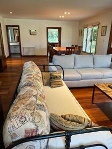 Al Puente y Palo - Casa del Arbol