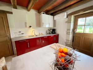 Maisons de vacances Gite paisible avec jardin a Chedigny - FR-1-381-611 : photos des chambres