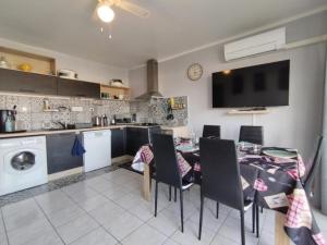 Nouveauté 2025: T4 54m2 - 8 pers - Proche Plage - Pied-à-terre idéal - Parking - FR-1-795-59