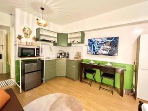 Emerald Escapes - Avida San Lazaro Near UST-Winford-SM