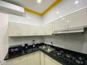 Colonial zone 3 bed 3 rooms balcony