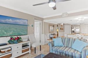 Pinnacle Port B3-706