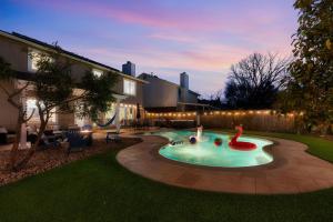 Pool HotTub FirePit BBQ Billiard PS4 Golf