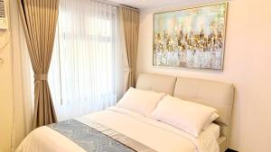 Studio Suite in Aurora Escalades Cubao with Fast Wi-Fi