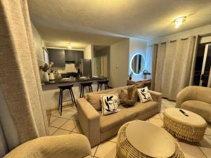 Centurion La Creme Apartment II