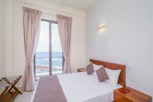 Marine Suites