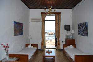 Family Apartment with Balcony and Sea View