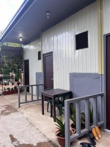 JAI Guesthouse by Honda Bay Rm 1