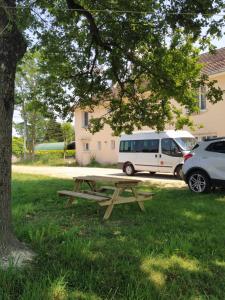 Maisons de vacances Maison 3 chambres 6 lits Netflix Parking : Maison 3 Chambres