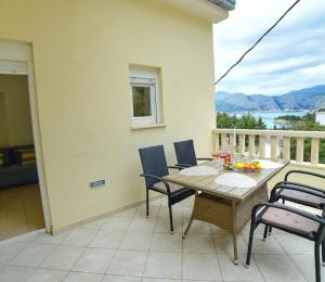 MBA 1 Beach Apartment