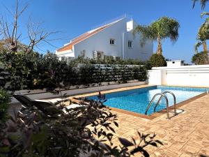 Hephaestus Family Villa, Ayia Triada Beach