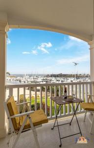 Grand T2 en 1ère ligne Vue mer sur le Petit Port