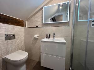 Peak District Haven Scenic Glossop Retreat Pass the Keys
