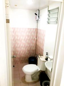 Calapan Transient Budget House Acacia L64