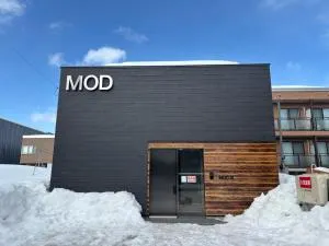 MOD 01 Kutchan Stylish Commons - NO PARKING - 俱知安町