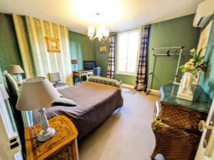 B&B / Chambres d'hotes Chateau de Quesmy : photos des chambres