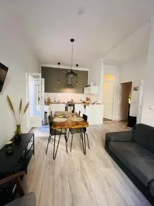 Charmante 3 Zimmer, Stadtwohnung - Menton