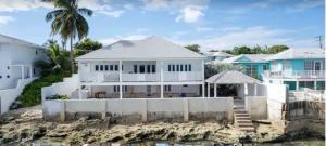 Villa-San-Souci Oceanfront, Gated 3-Bedroom, Free Parking - Alojamentos sem classificação em Nassau