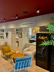 Hotels LE CLOS DES AROMES : photos des chambres