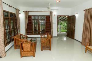 Anchorage Villa