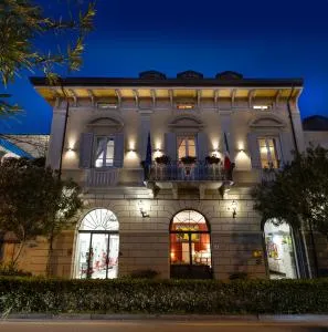 Hotel Palazzo Guiscardo Pietrasanta - Culla