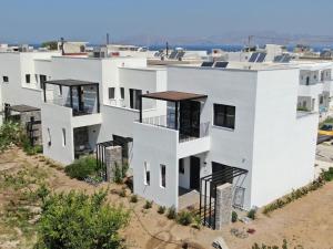 Rigani Studio - Chill and Thrill Apartments