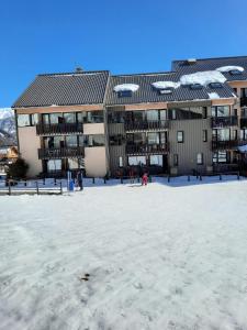 Appartements Appartement Reallon 5 personnes en rez de jardin : photos des chambres