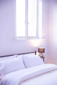 Holmfirth converted bank- centre of Town - Austen- Archive