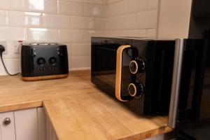 Luxuria Apartments 2- Bedroom Luxury Apartment