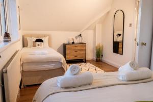 Luxuria Apartments 2- Bedroom Luxury Apartment