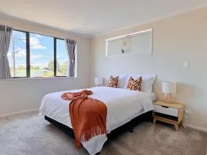 Lovely home, 3 bedrooms 4 beds, Close to hospital - Tamahere