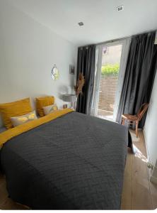 Un jardin place de la Comédie