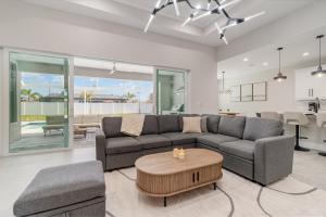 Luxury Oasis in Cape Coral