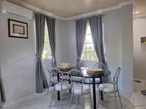 Lymen's Apartment - Cordova