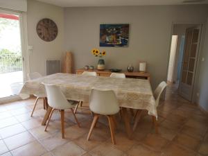 Aux Cyprès du Sud : mer et montagne