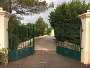 Piscine et tennis privés à proximité Aix en Provence