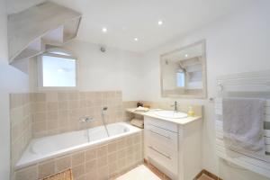 Piscine et tennis privés à proximité Aix en Provence