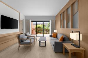 Balcony/terrace, Courtyard by Marriott Phuket, Patong Beach Resort in Phuket