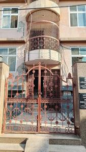 Banke Bihari Spiritual Stay
