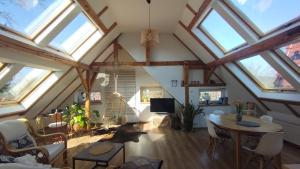 Loft 100m2 - dwupoziomowy