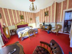 B&B / Chambres d'hotes Chateau de Quesmy : photos des chambres