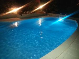 VILLA AVEC PISCINE au calme !