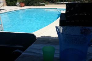 Villas VILLA AVEC PISCINE au calme ! : photos des chambres