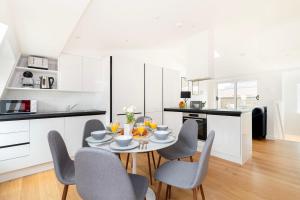 BnBNova - Fitzrovia & Soho - 2BR with Balcony